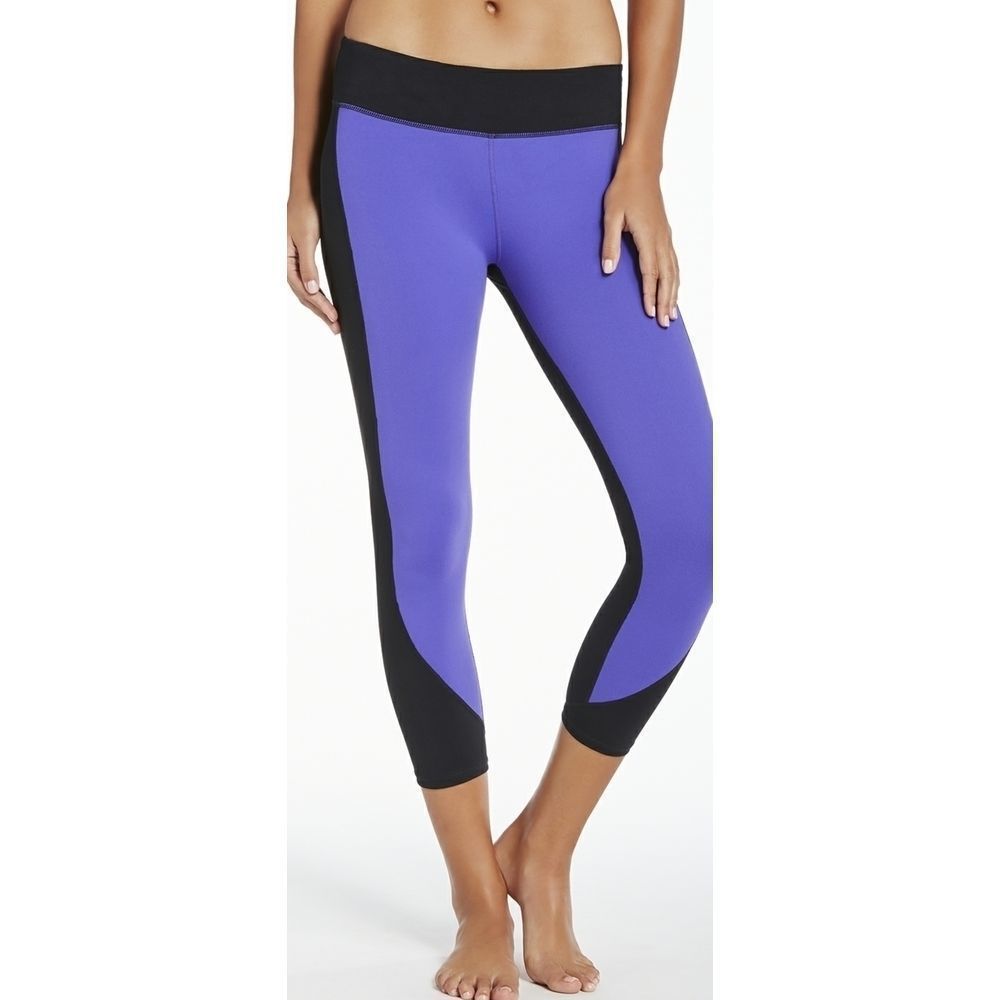 Fabletics‎ Sydney Purple & Black Capri Leggings